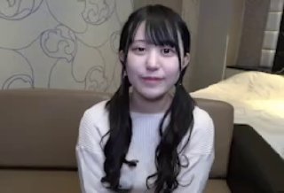 【換妻極品探花】23歲美甲師，小翹臀圓潤，被倆人輪番插爽淫叫…